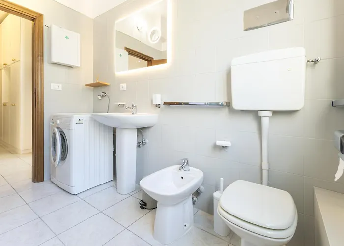 Apartment Carracci 29 *